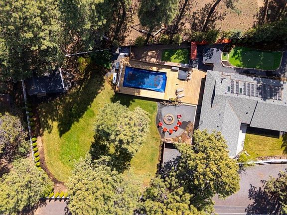 5th image of 18961 River Woods Dr