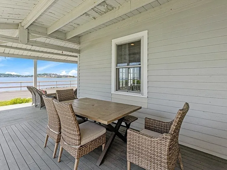 36 Sunset Ave — Photo 34
