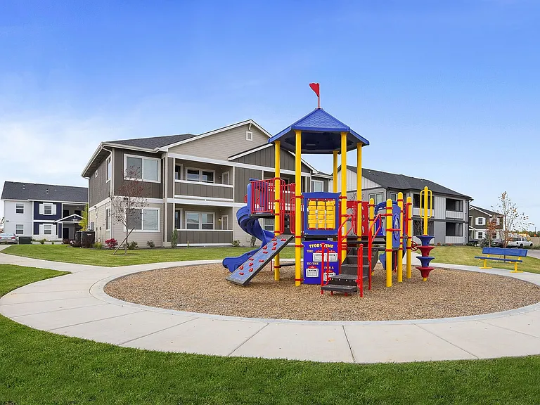 Mason Creek Apartments — Photo 7