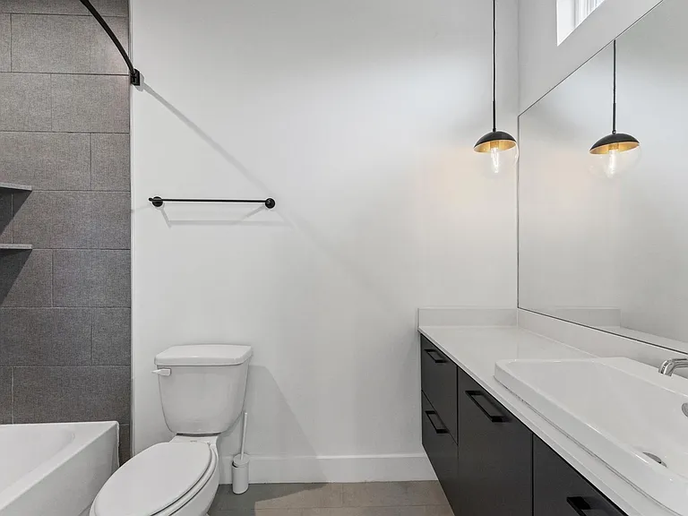 1404 Bailey St — Photo 23