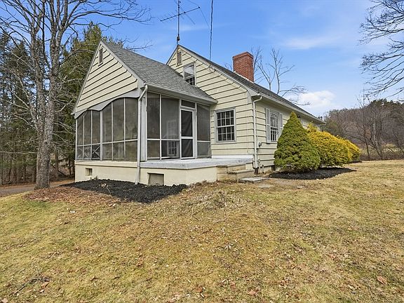 3rd image of 75 North Rd