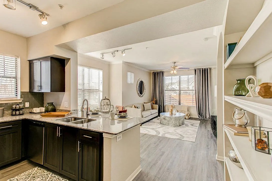 Watervue Apartment Homes — Photo 4