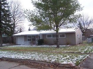 1831 Park Forest Dr, Flint, MI 48507