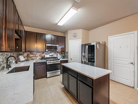 5th image of 8218 Almera Falls Dr