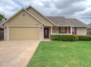1039 E 133rd St, Glenpool, OK 74033