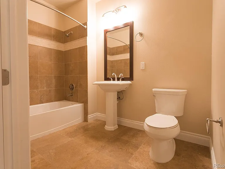 1120 Delaware St #512 — Photo 9