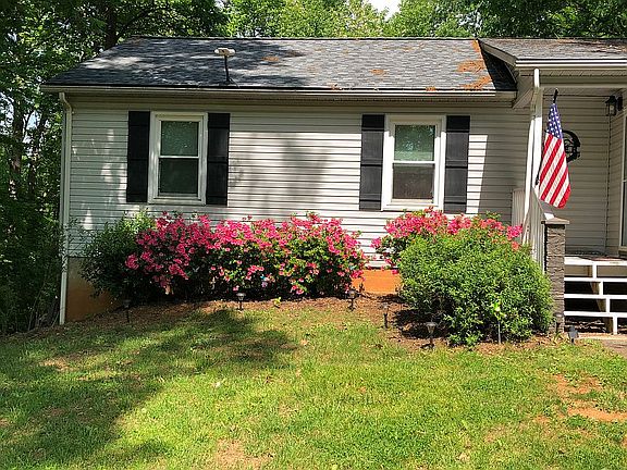2nd image of 1285 Willow Oak Dr