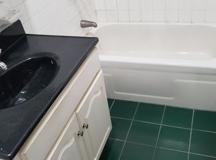 6710 Fresh Pond Rd, Flushing, NY 11385