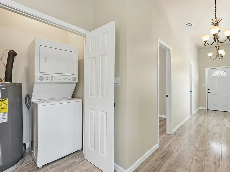 1025 Elliott Ave — Photo 23