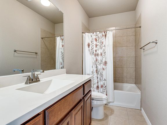 4th image of 1913 Brown Stone Dr