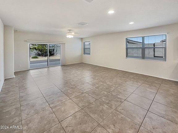 4th image of 3020 S 78TH Drive