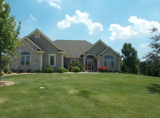13165 W Longleaf Dr, New Berlin, WI 53151
