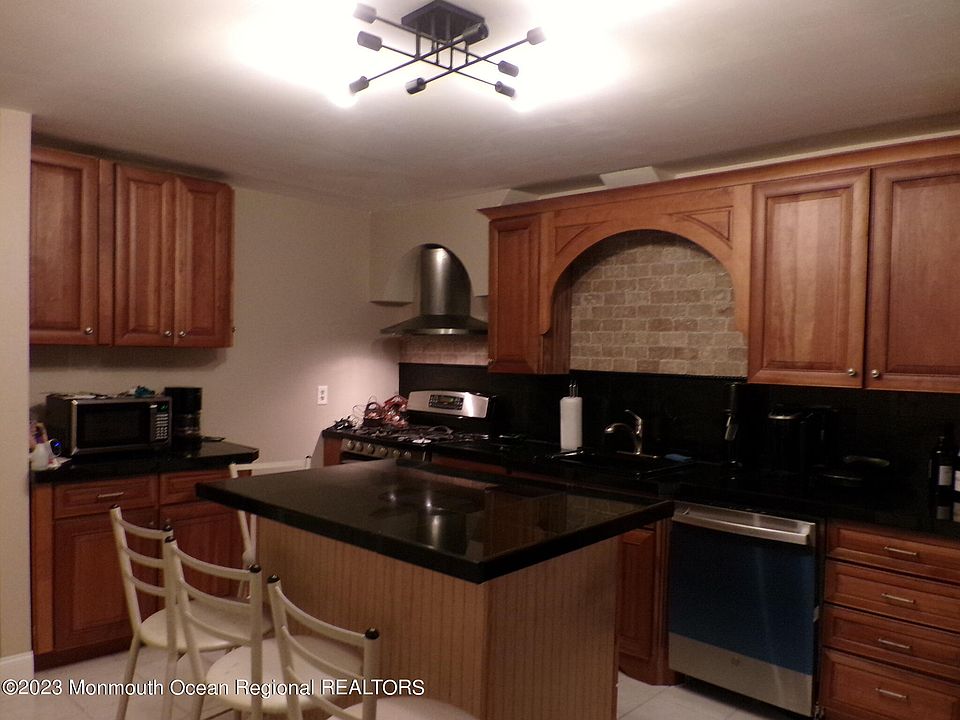 704 Sandra Pl, Brick, NJ 08724 MLS 22303872 Zillow