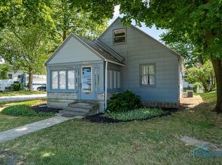 824 N Main St, Bowling Green, OH 43402