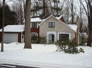 80 Tuliptree Ln, Rochester, NY 14617