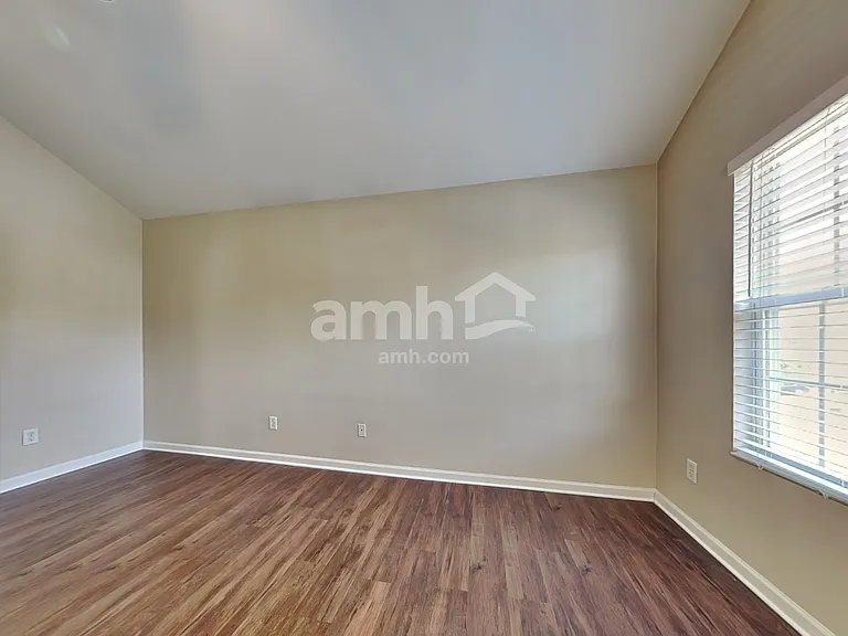 5432 Wyalong Dr — Photo 11