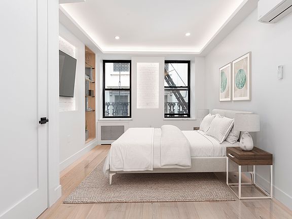 4th image of 113 Elizabeth St APT 1