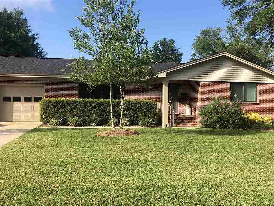 1st image of 2020 Morningside Dr