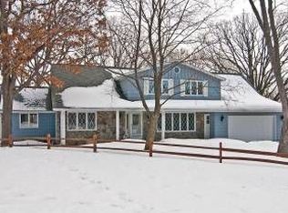 7310 Claredon Dr, Edina, MN 55439