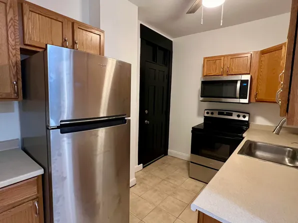 882 W Lombard St APT 2, Baltimore, MD 21201
