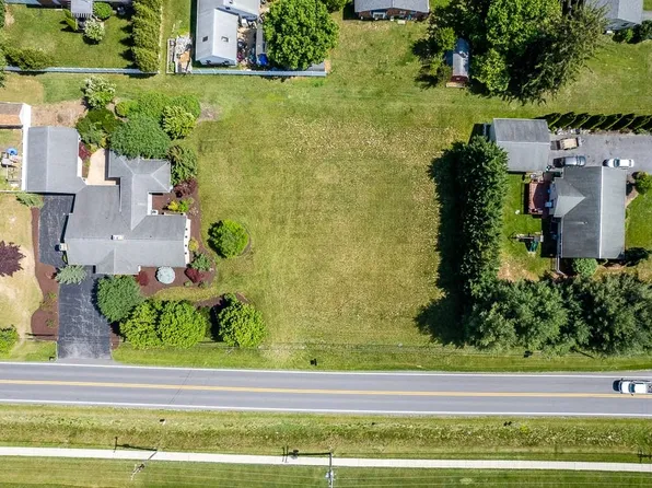 400 3rd St, Grottoes, VA 24441