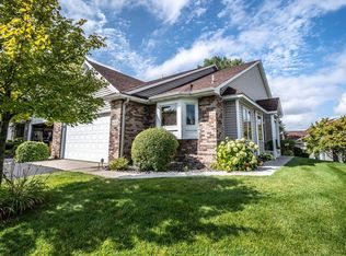 14312 Savanna Oaks Dr, Savage, MN 55378