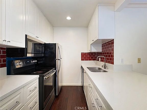 5th image of 8640 Gulana Ave Unit J3012