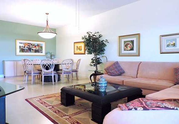 Home For Sale In Mizner Pointe