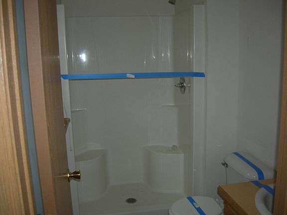 5th image of 419 Harold Ave