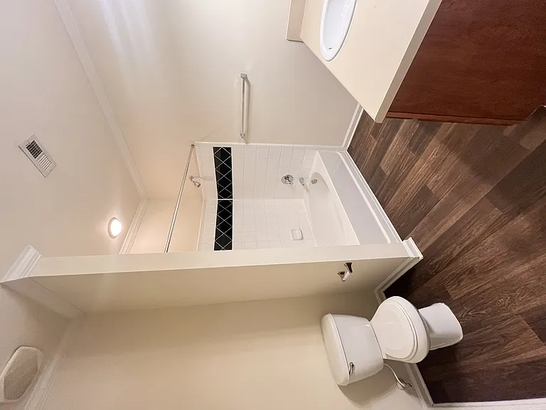 Wesley Kensington Apartments at Stonecrest — Photo 378