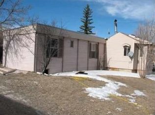 616 N Table Mountain Loop, Cheyenne, WY 82009