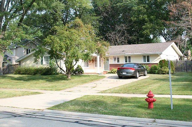 1st image of 1836 Warwick Ln