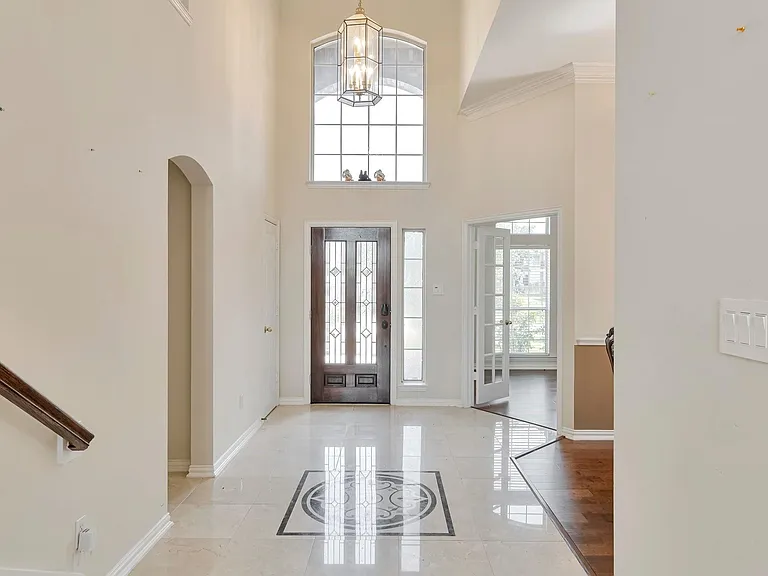11811 Newport Shore Dr — Photo 2
