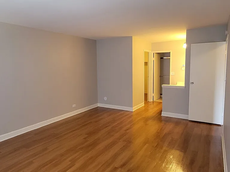 Farmingdale Apartments — Photo 65