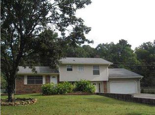 7307 Sterling Rd, Hixson, TN 37343