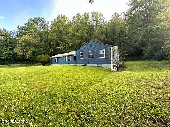 3rd image of 56 Sunny Acres