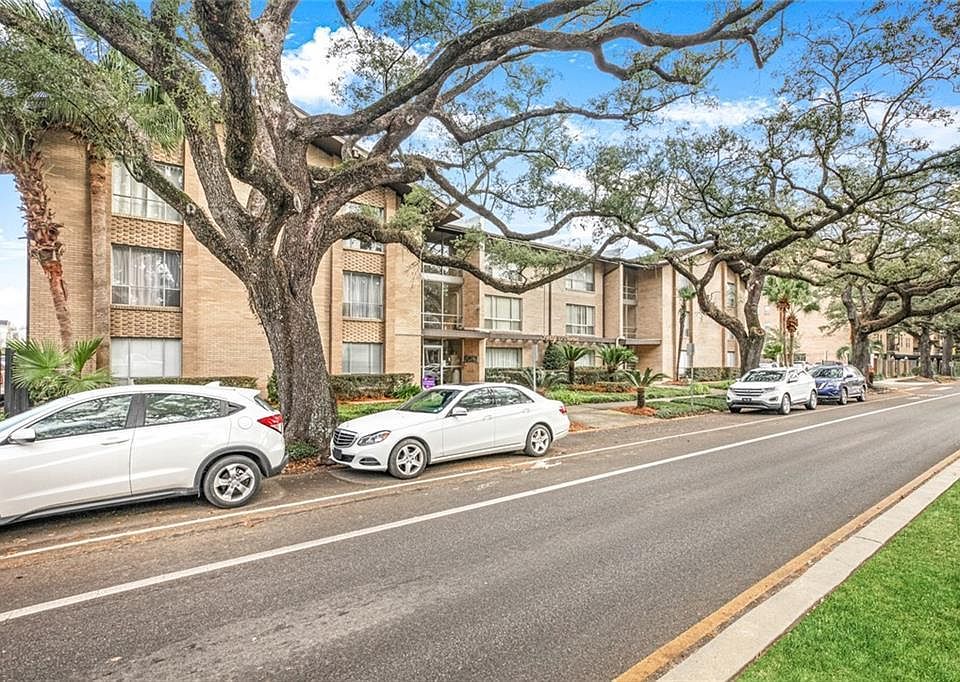 1st image of 4007 Saint Charles Ave APT 303