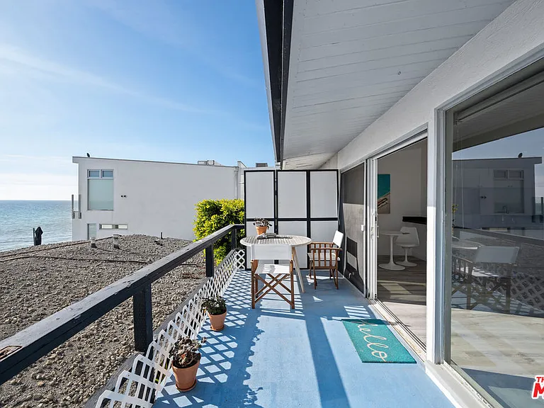 25154 Malibu Rd #4 — Photo 7