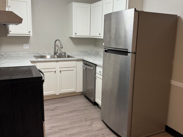25 Oakhurst Dr #4