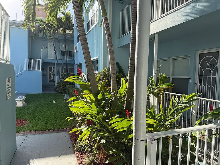 315 Van Buren St #107B — Photo 21