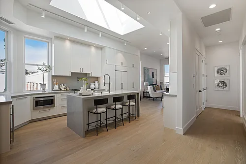 1502 Golden Gate Ave Photo 1