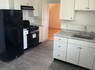 443 Manhattan St FLOOR 2, Schenectady, NY 12308
