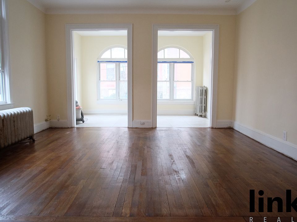 1st image of 59 Crescent Pl #1