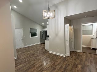 7706 Warwick Ave, Lyndon, KY 40222