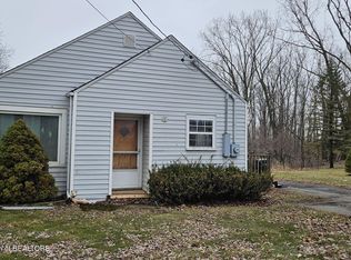 3220 W Miller Rd, Lansing, MI 48911