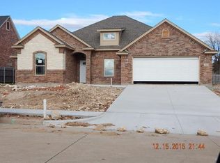 1612 Belle Plain Dr, Cleburne, TX 76033