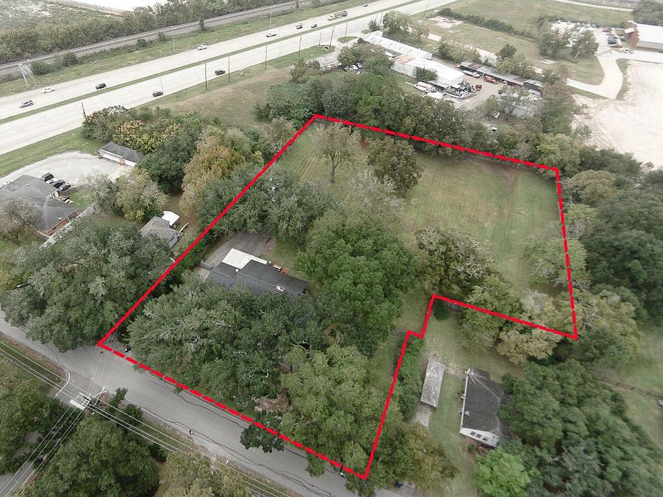 1st image of 503 Bull Ln