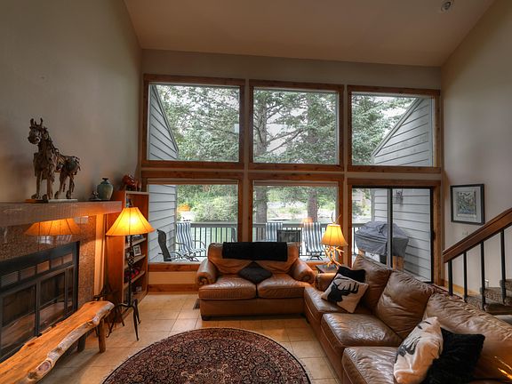 4th image of 270 Bridge St #3-unit 4