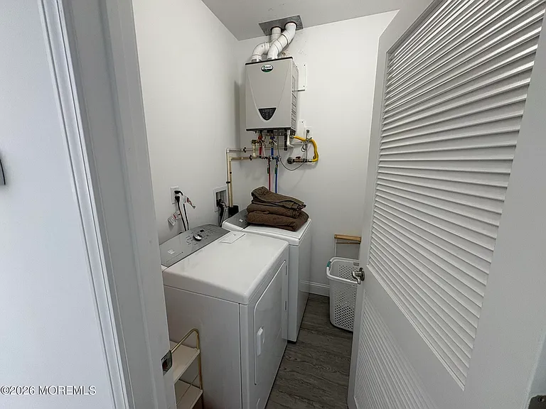 215 Heron Rd — Photo 22