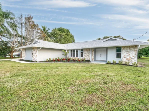 2344 SE Delano Road, Port St Lucie, FL 34952